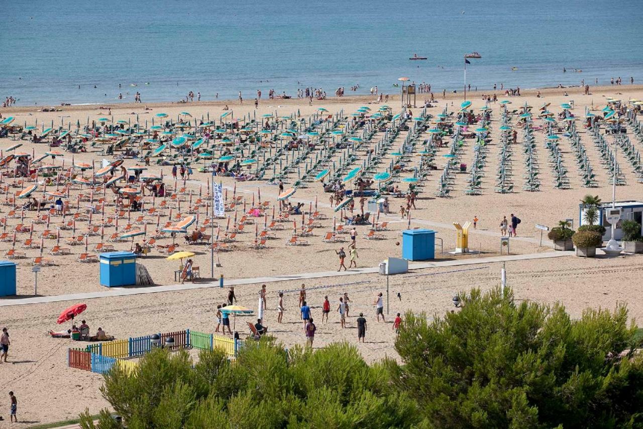 Giuliana - Appartamenti Bibione Exterior foto